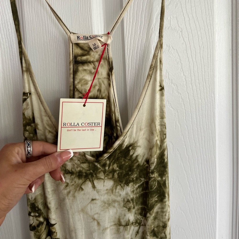 brand new medium, never worn.
